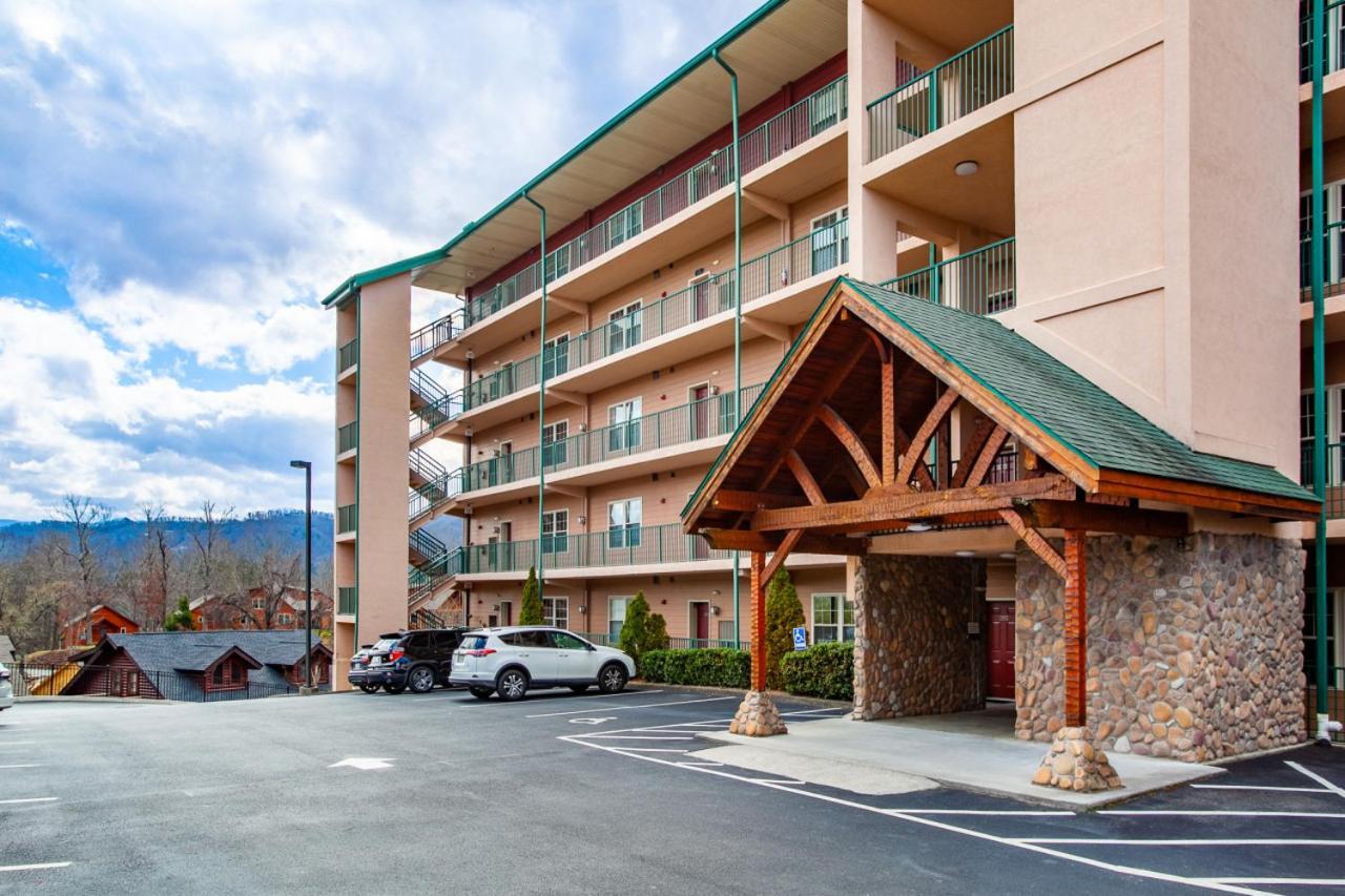 The Bear Paw Palace Mtn View And Community Pools ピジョンフォージ エクステリア 写真