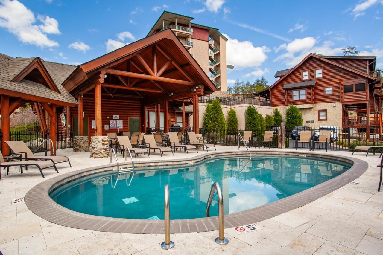 The Bear Paw Palace Mtn View And Community Pools ピジョンフォージ エクステリア 写真
