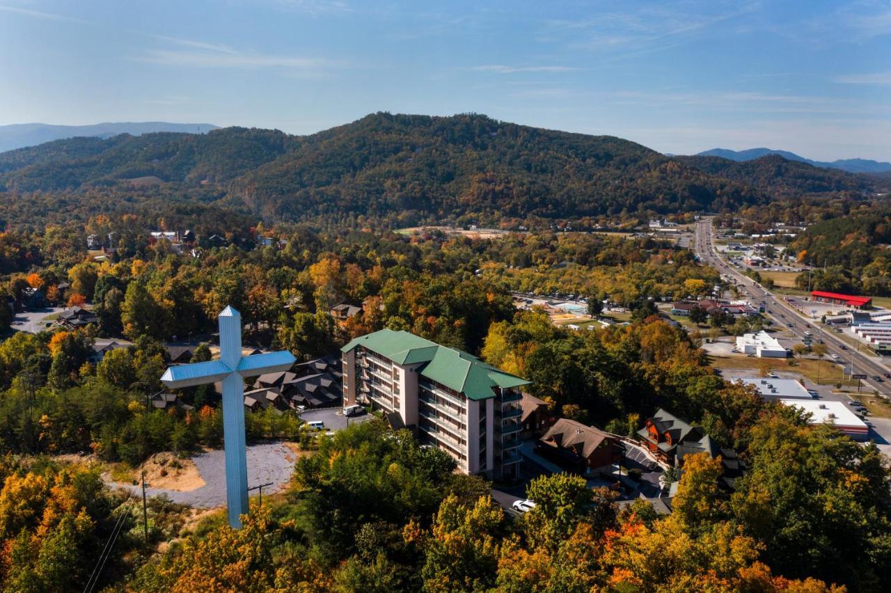 The Bear Paw Palace Mtn View And Community Pools ピジョンフォージ エクステリア 写真